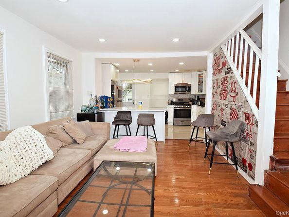 16414 81st Avenue, Jamaica Hills NY 11432