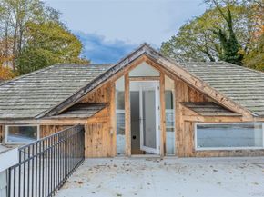 18 Golf Club Road, Saint James NY 11780