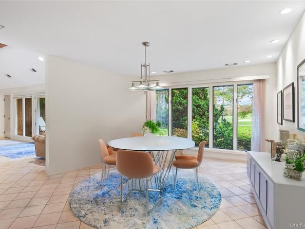 18 Golf Club Road, Saint James NY 11780