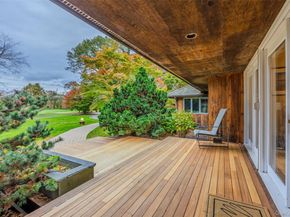 18 Golf Club Road, Saint James NY 11780