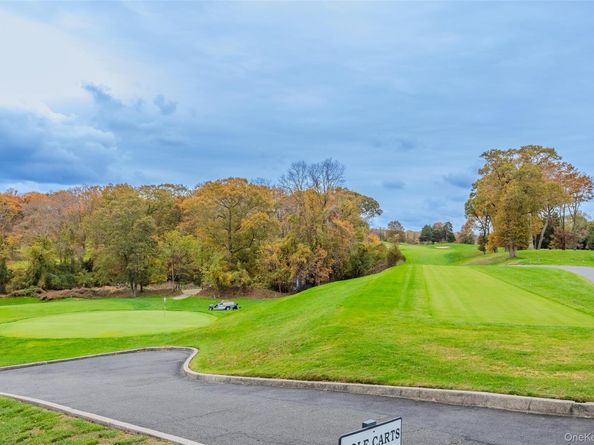 18 Golf Club Road, Saint James NY 11780