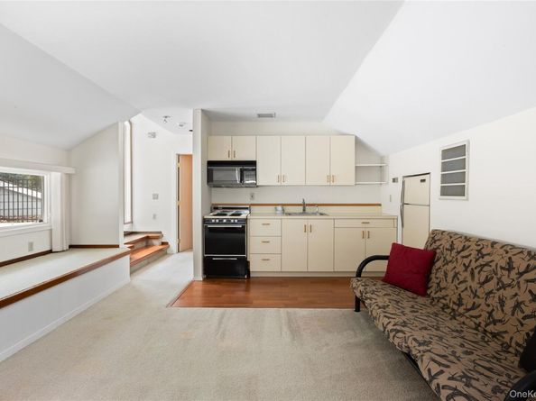 18 Golf Club Road, Saint James NY 11780