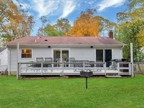 210 3rd Street, Laurel NY 11948