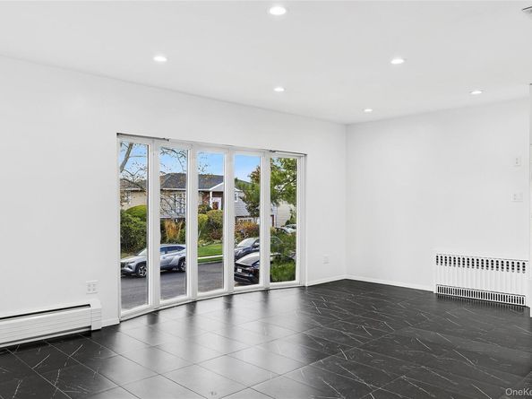 740 Eagle Drive, Valley Stream NY 11581