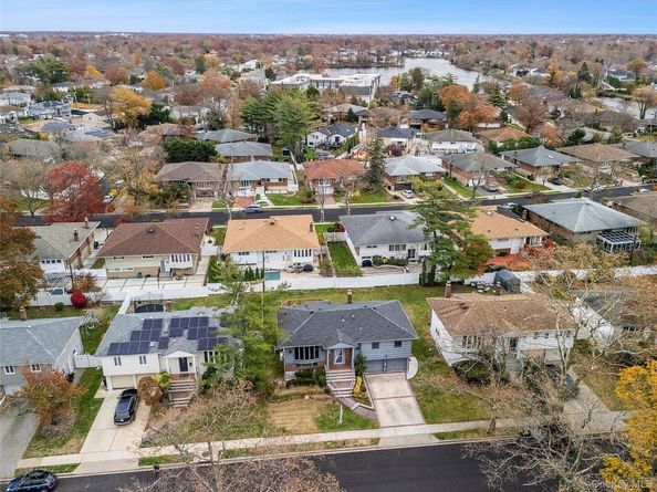 740 Eagle Drive, Valley Stream NY 11581