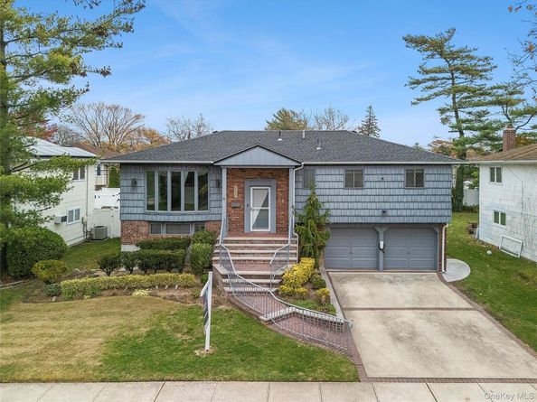 740 Eagle Drive, Valley Stream NY 11581