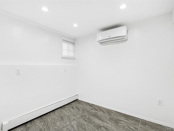 740 Eagle Drive, Valley Stream NY 11581