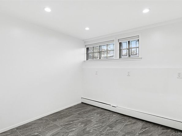 740 Eagle Drive, Valley Stream NY 11581