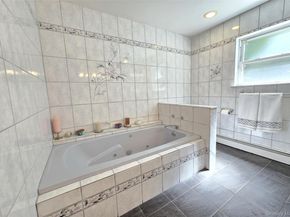 3 Ross Court, Manorville NY 11949