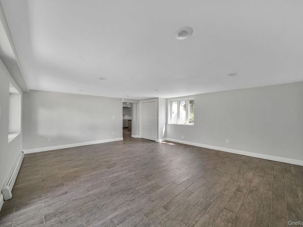 7 Ashleigh Court, Glen Cove NY 11542