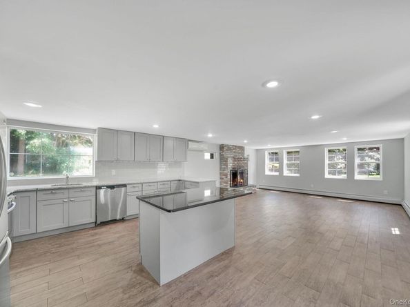 7 Ashleigh Court, Glen Cove NY 11542