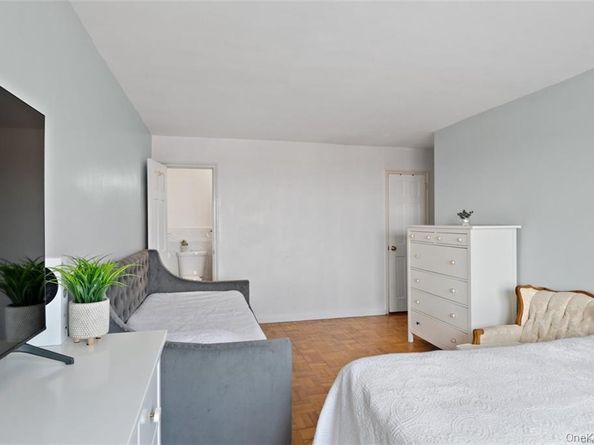 2835 Webb Avenue 9D, Bronx NY 10468