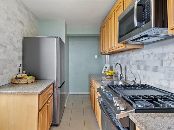 2835 Webb Avenue 9D, Bronx NY 10468