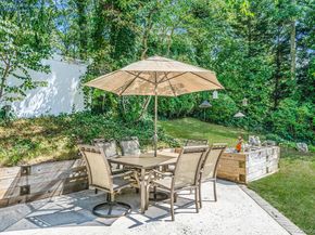 26 Long Ridge Road, Plainview NY 11803