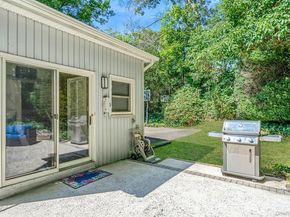 26 Long Ridge Road, Plainview NY 11803