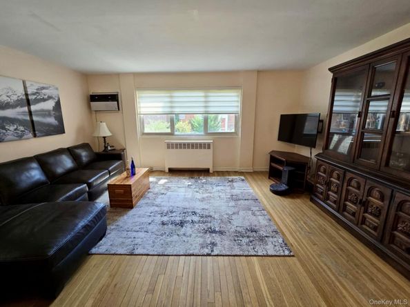 155-18 84th Street 1, Lindenwood NY 11414