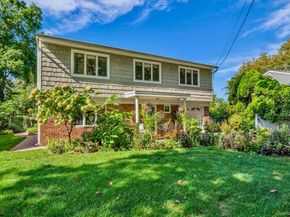 6 Saddler Court, South Huntington NY 11746