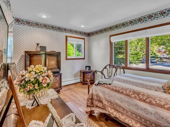 6 Saddler Court, South Huntington NY 11746