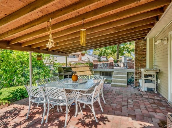 6 Saddler Court, South Huntington NY 11746