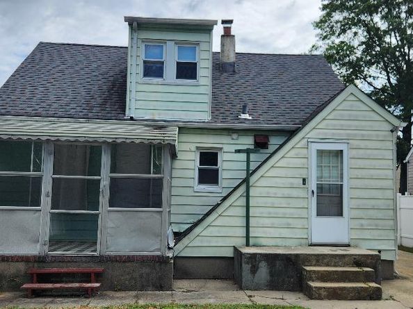 26 Parkside Road, West Hempstead NY 11552