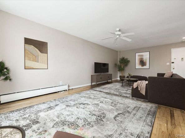 2 Fowler Avenue 206, Lynbrook NY 11563