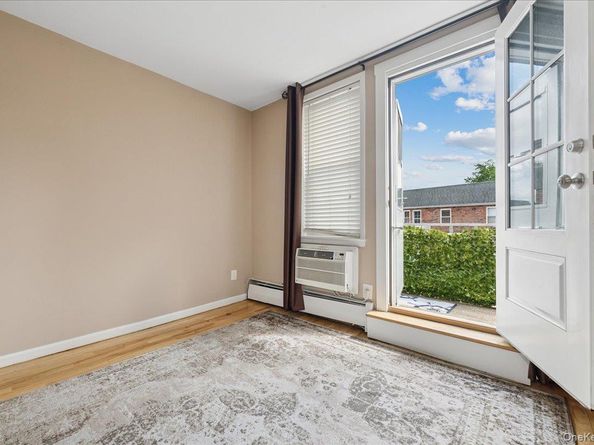 2 Fowler Avenue 206, Lynbrook NY 11563