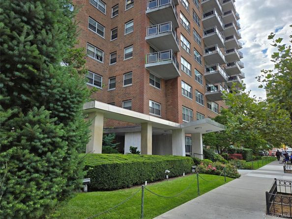 70-31 108th Street 12F, Forest Hills NY 11375