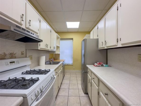 4 Park Lane 1C, Mount Vernon NY 10552
