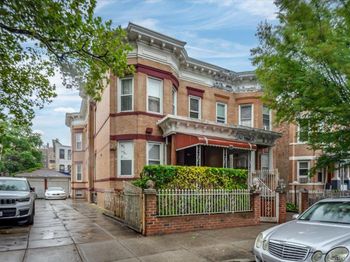 515 E 26th Street