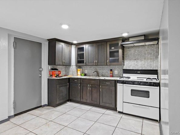 515 E 26th Street, Brooklyn NY 11210