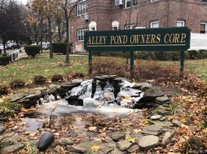 224-33 Kingsbury Avenue B, Oakland Gardens NY 11364