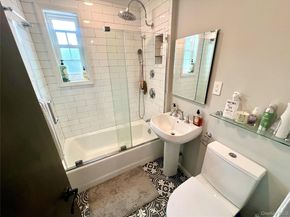 224-33 Kingsbury Avenue B, Oakland Gardens NY 11364