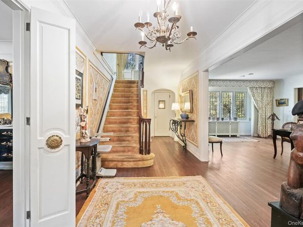 175 Lyncroft Road, New Rochelle NY 10804