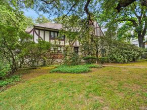 175 Lyncroft Road, New Rochelle NY 10804