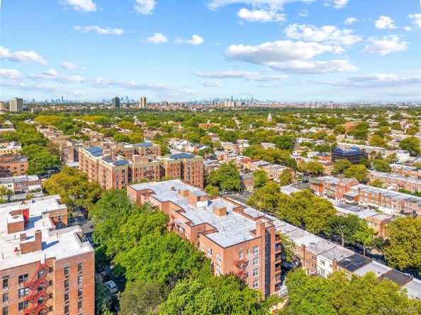 150-15 79th Avenue 6K, Kew Garden Hills NY 11367