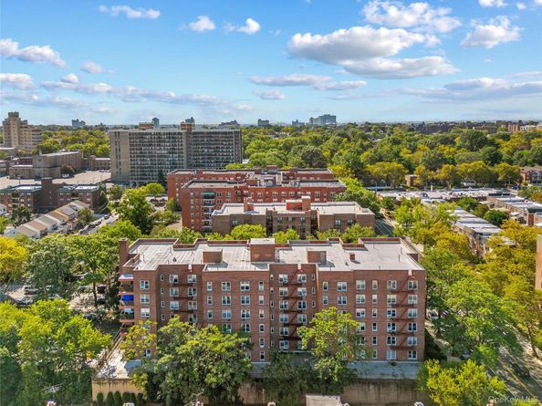 150-15 79th Avenue 6K, Kew Garden Hills NY 11367