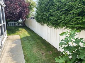 3937 John Lane, Seaford NY 11783