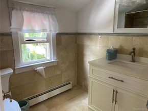 3937 John Lane, Seaford NY 11783