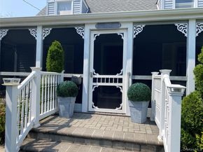 3937 John Lane, Seaford NY 11783