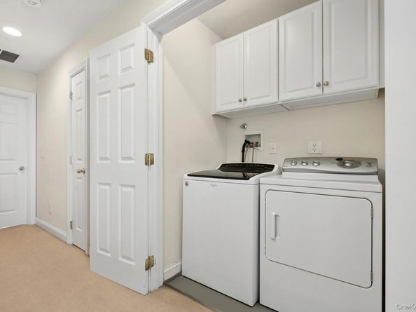 106 Morris Avenue 8, Rockville Centre NY 11570