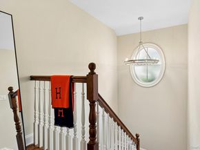 106 Morris Avenue 8, Rockville Centre NY 11570
