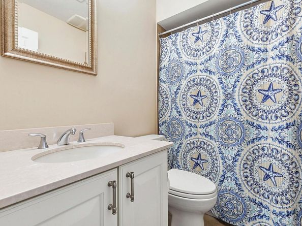 106 Morris Avenue 8, Rockville Centre NY 11570