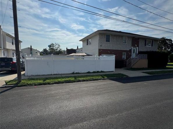 138 Lincoln Road, Franklin Square NY 11010