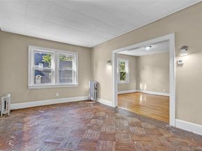 89 Rolling Street, Lynbrook NY 11563