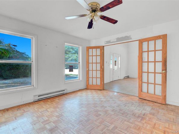 436 N Magee Street, Southampton NY 11968