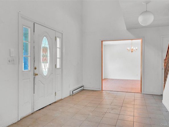 436 N Magee Street, Southampton NY 11968
