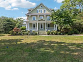 90 Thompson Avenue, Babylon NY 11702