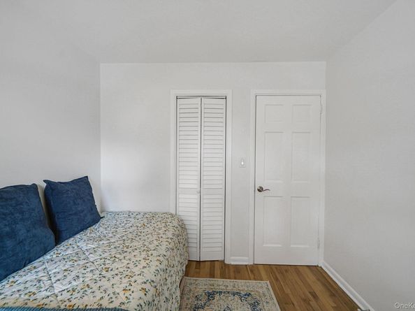 1 Ann Place, Port Washington NY 11050