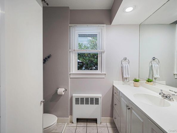 1 Ann Place, Port Washington NY 11050