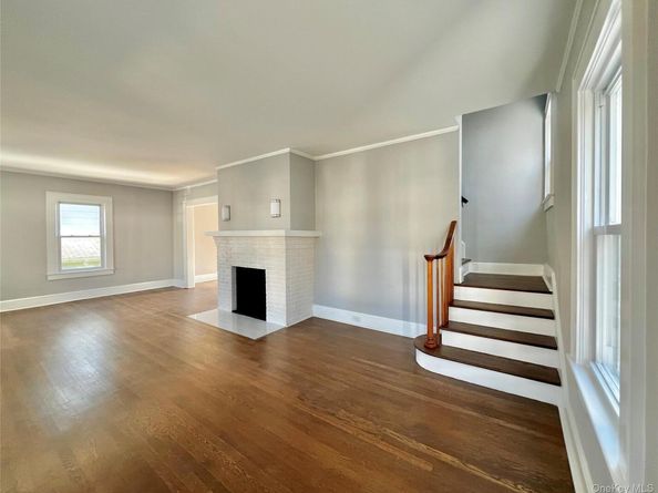 10 Irenhyl Avenue, Port Chester NY 10573